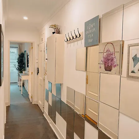 Bairro Alto Charming Flat In Great Location! Lisbona