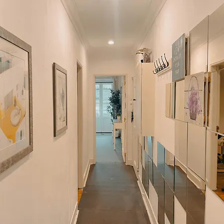 Bairro Alto Charming Flat In Great Location! Lisbona